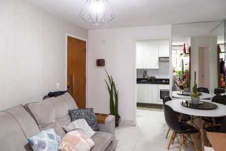 Sala de apartamento à venda com 2 quartos, 44m² em Vila Galvão, Guarulhos