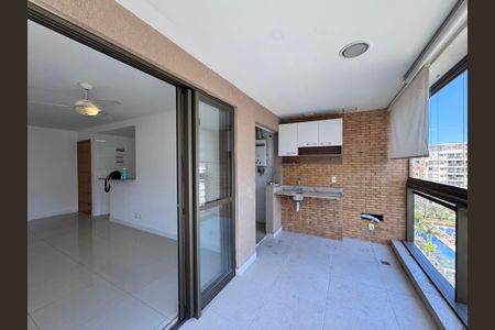 Apartamento para alugar com 82m², 3 quartos e 1 vagaVaranda