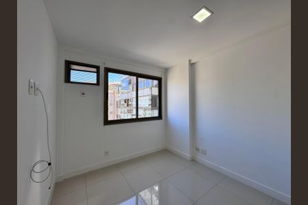 Apartamento para alugar com 82m², 3 quartos e 1 vagaSuíte