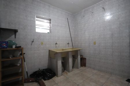 Casa para alugar com 140m², 2 quartos e 5 vagasLavanderia