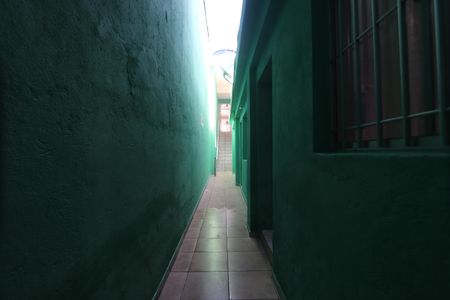 Casa para alugar com 140m², 2 quartos e 5 vagasCorredor Lateral