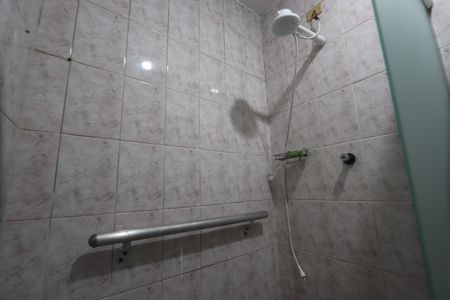 Casa para alugar com 140m², 2 quartos e 5 vagasBanheiro