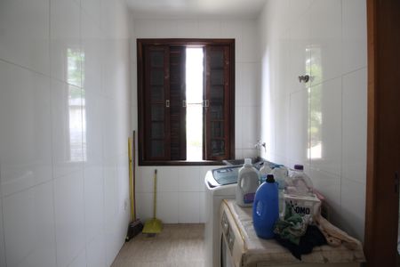 Casa de condomínio à venda com 100m², 6 quartos e 1 vagaÁrea de Serviço