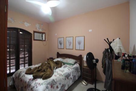 Casa de condomínio à venda com 100m², 6 quartos e 1 vagaQuarto 4