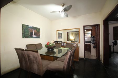 Sala de casa de condomínio à venda com 6 quartos, 100m² em Anil, Rio de Janeiro