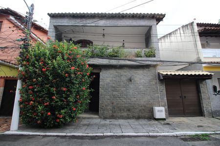 Casa de condomínio à venda com 100m², 6 quartos e 1 vagaFachada