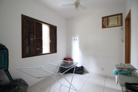 Casa de condomínio à venda com 100m², 6 quartos e 1 vagaQuarto de Serviço