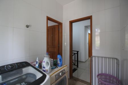 Casa de condomínio à venda com 100m², 6 quartos e 1 vagaÁrea de Serviço