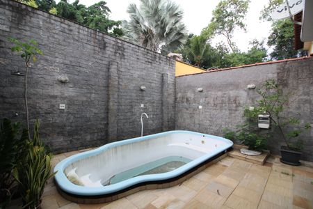 Casa de condomínio à venda com 100m², 6 quartos e 1 vagaÁrea Externa