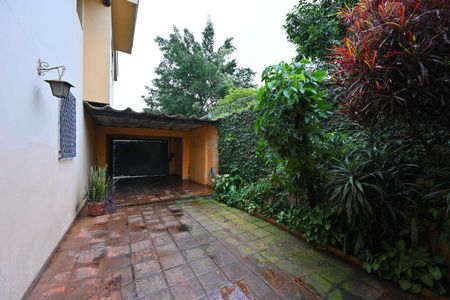 Garagem de casa à venda com 4 quartos, 121m² em Planalto Paulista, São Paulo