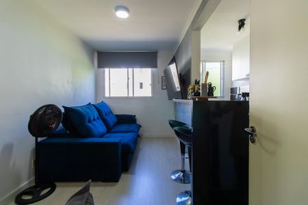 Sala de apartamento para alugar com 2 quartos, 48m² em Chácara Tropical (caucaia do Alto), Cotia