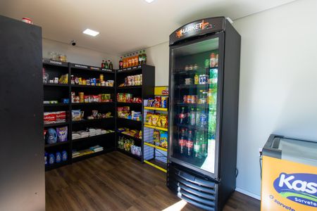 Apartamento para alugar com 48m², 2 quartos e 1 vaga Apartamento para alugar com 48m², 2 quartos e 1 vagaÁrea comum - Mini Mercado