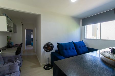 Sala de apartamento para alugar com 2 quartos, 48m² em Chácara Tropical (caucaia do Alto), Cotia