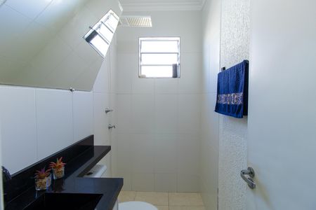 Apartamento para alugar com 48m², 2 quartos e 1 vaga Apartamento para alugar com 48m², 2 quartos e 1 vagaBanheiro