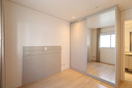 Apartamento para alugar com 107m², 3 quartos e 2 vagasSuíte