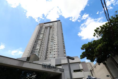 Apartamento para alugar com 107m², 3 quartos e 2 vagasFachada