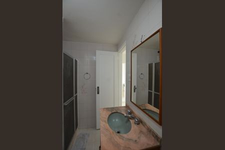 Apartamento para alugar com 62m², 2 quartos e sem vagaBanheiro