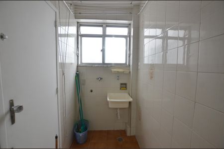 Apartamento para alugar com 62m², 2 quartos e sem vagaCozinha com Area de serviço