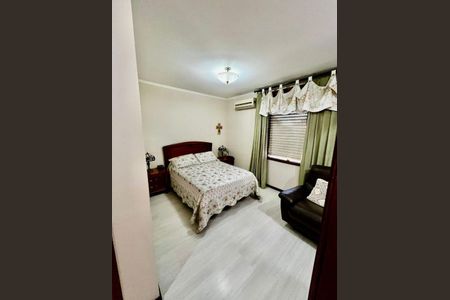 Quarto 1 de apartamento para alugar com 2 quartos, 99m² em Passo d’Areia, Porto Alegre