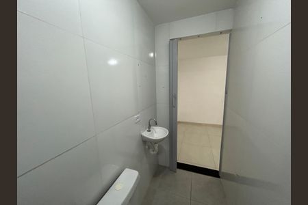 Casa para alugar com 25m², 1 quarto e sem vagaBanheiro