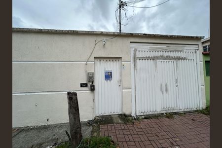 Casa para alugar com 25m², 1 quarto e sem vagaFachada + plaquinha