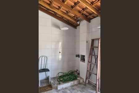 Casa para alugar com 80m², 2 quartos e 1 vagaDucha