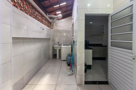 Casa para alugar com 80m², 2 quartos e 1 vagaÁrea de Serviço