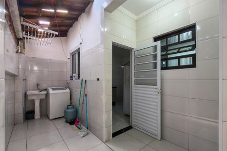 Casa para alugar com 80m², 2 quartos e 1 vagaÁrea de Serviço