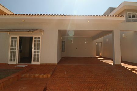 Casa para alugar com 185m², 3 quartos e 3 vagas Casa para alugar com 185m², 3 quartos e 3 vagasGaragem