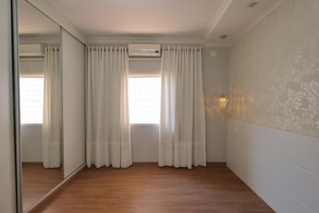 Casa para alugar com 185m², 3 quartos e 3 vagas Casa para alugar com 185m², 3 quartos e 3 vagasQuarto 3