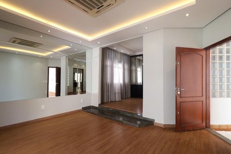 Sala de casa para alugar com 3 quartos, 185m² em Ribeirânia, Ribeirão Preto
