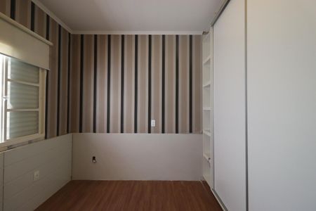 Casa para alugar com 185m², 3 quartos e 3 vagas Casa para alugar com 185m², 3 quartos e 3 vagasQuarto 2