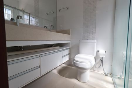 Casa para alugar com 185m², 3 quartos e 3 vagas Casa para alugar com 185m², 3 quartos e 3 vagasBanheiro do Quarto 3