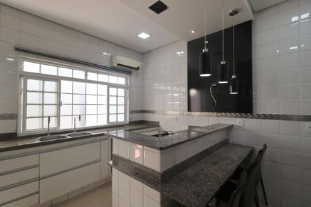 Casa para alugar com 185m², 3 quartos e 3 vagas Casa para alugar com 185m², 3 quartos e 3 vagasCozinha