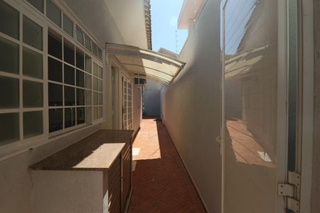 Casa para alugar com 185m², 3 quartos e 3 vagas Casa para alugar com 185m², 3 quartos e 3 vagasCorredor