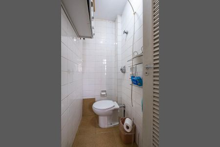 Apartamento à venda com 84m², 2 quartos e sem vaga Apartamento à venda com 84m², 2 quartos e sem vagaBanheiro de serviço