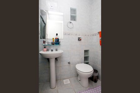 Apartamento à venda com 150m², 3 quartos e sem vagaBanheiro 2