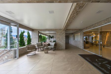 Apartamento para alugar com 102m², 3 quartos e 2 vagasHall social