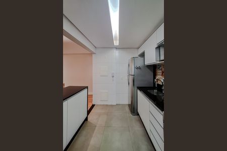 Apartamento para alugar com 98m², 3 quartos e 2 vagas Apartamento para alugar com 98m², 3 quartos e 2 vagasCozinha
