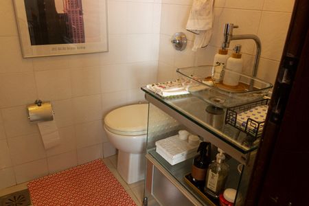 Casa à venda com 165m², 1 quarto e 1 vagaLavabo