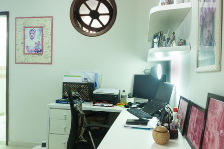 Casa à venda com 165m², 1 quarto e 1 vagaEscritório