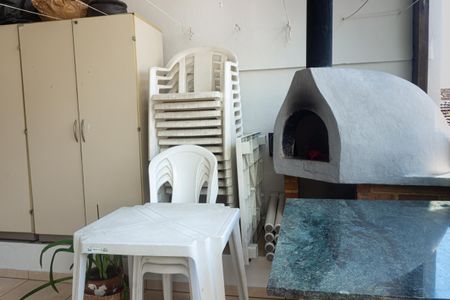 Casa à venda com 165m², 1 quarto e 1 vagaChurrasqueira