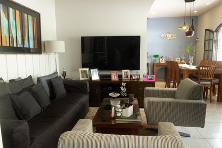 Sala de casa à venda com 1 quarto, 165m² em Vila Isabel, Rio de Janeiro