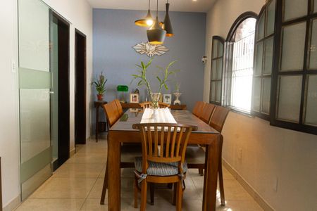 Casa à venda com 165m², 1 quarto e 1 vagaSala