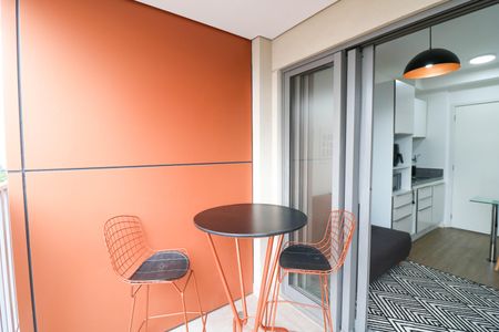 Varanda de kitnet/studio para alugar com 1 quarto, 32m² em Santo Amaro, São Paulo