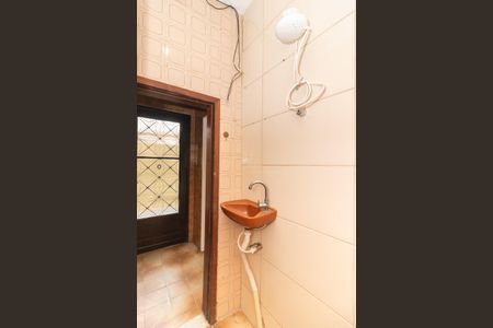 Casa para alugar com 60m², 2 quartos e sem vagaLavabo