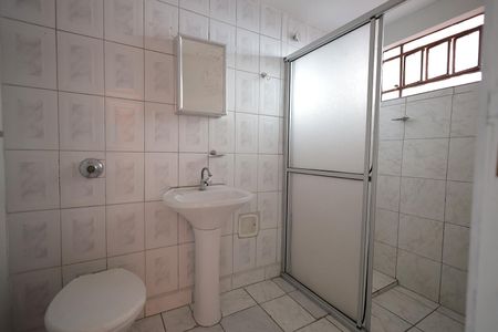 Casa à venda com 110m², 3 quartos e 1 vaga Casa à venda com 110m², 3 quartos e 1 vagaBanheiro Quarto Suíte 2
