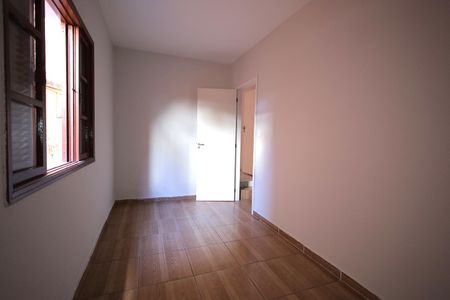 Casa à venda com 110m², 3 quartos e 1 vaga Casa à venda com 110m², 3 quartos e 1 vagaQuarto 5