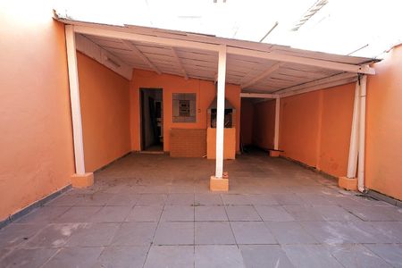 Casa à venda com 110m², 3 quartos e 1 vaga Casa à venda com 110m², 3 quartos e 1 vagaQuintal e Churrasqueira