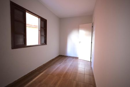 Casa à venda com 110m², 3 quartos e 1 vaga Casa à venda com 110m², 3 quartos e 1 vagaQuarto 5